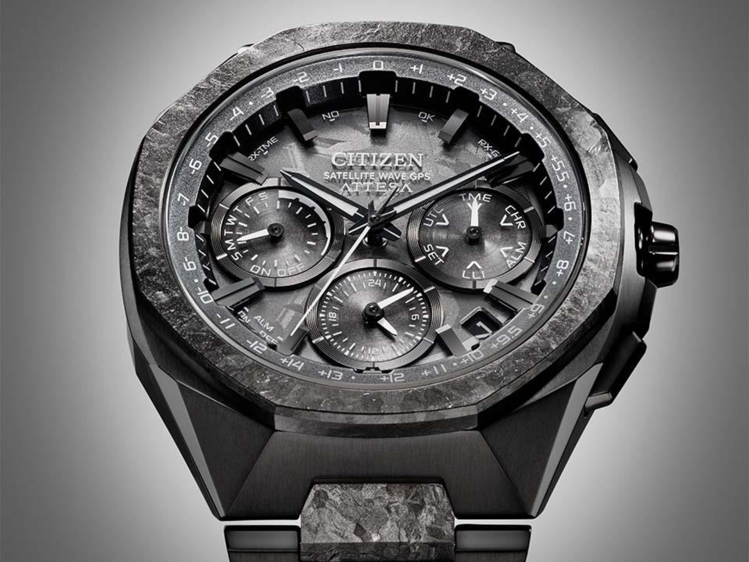 Close-up of the Citizen Attesa bracelet featuring textured recrystallized titanium center links.