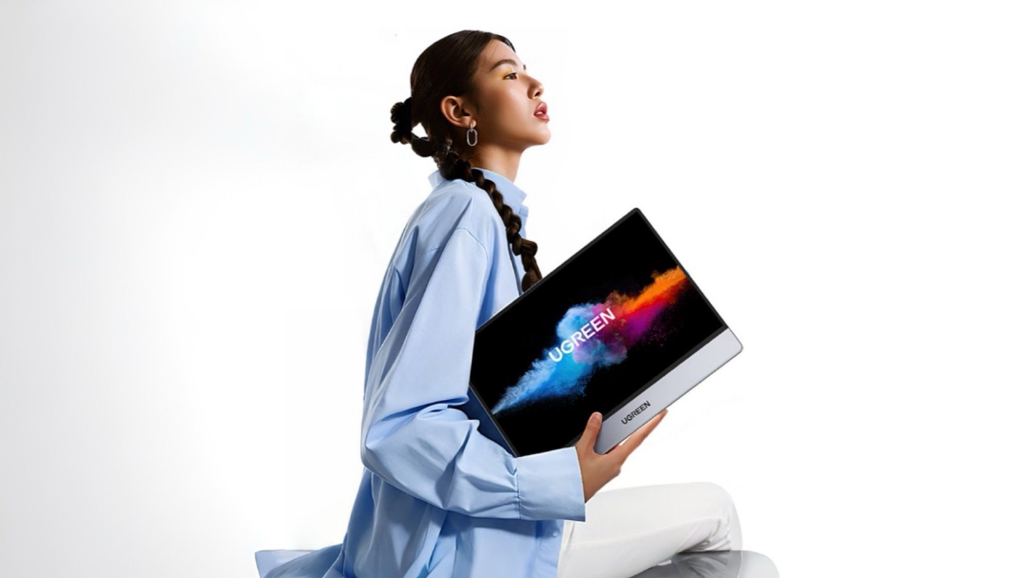 Side view of Ugreen AP16 portable monitor emphasizing slim profile